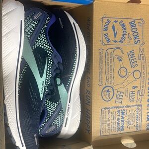 Brooks ghost 14. 9.5w